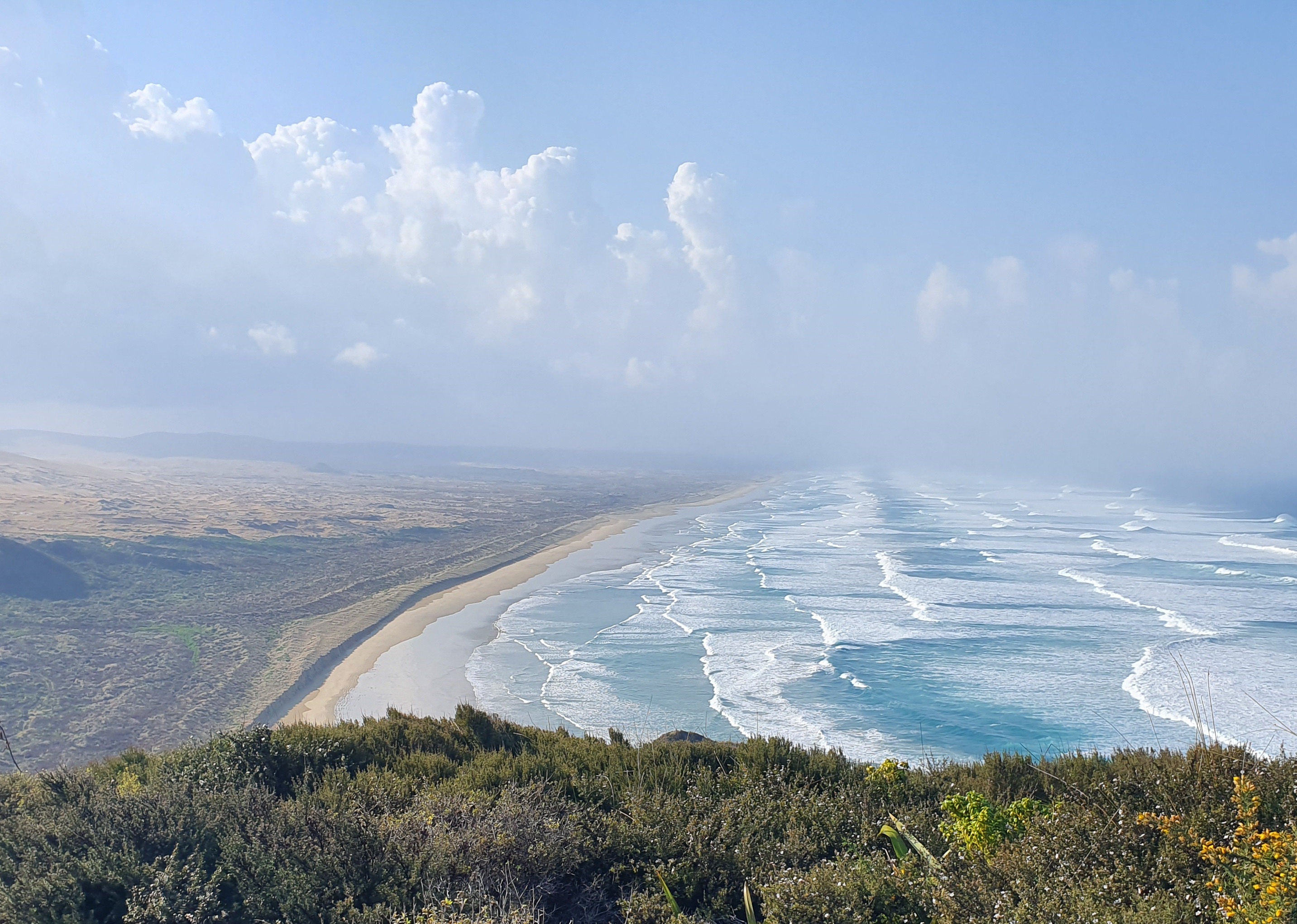 90 Mile Beach, source:Wikimedia Commons